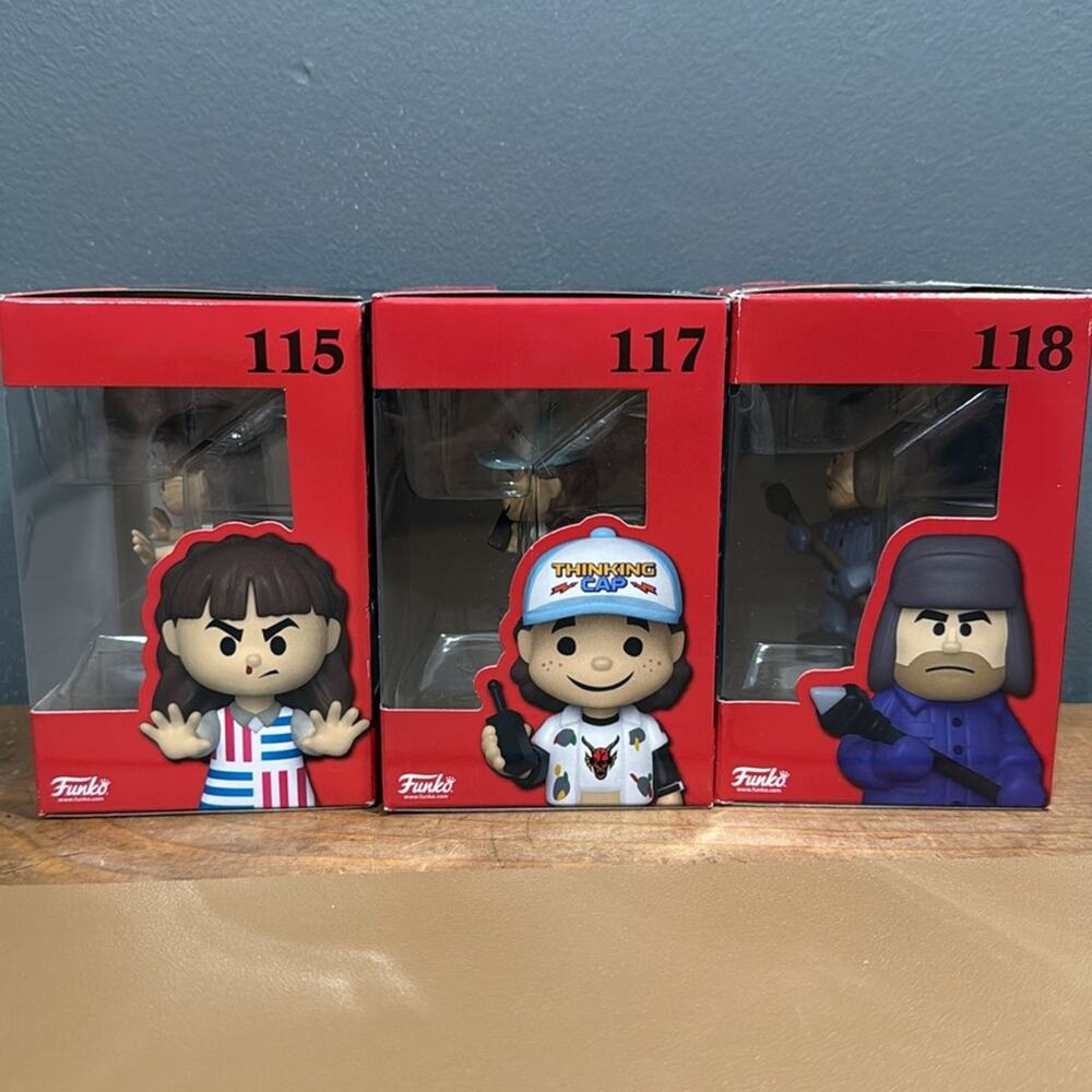 Netflix Stranger Things Funko Minis Eleven Dustin Hopper vinyl figure new in box - Picture 6 of 10